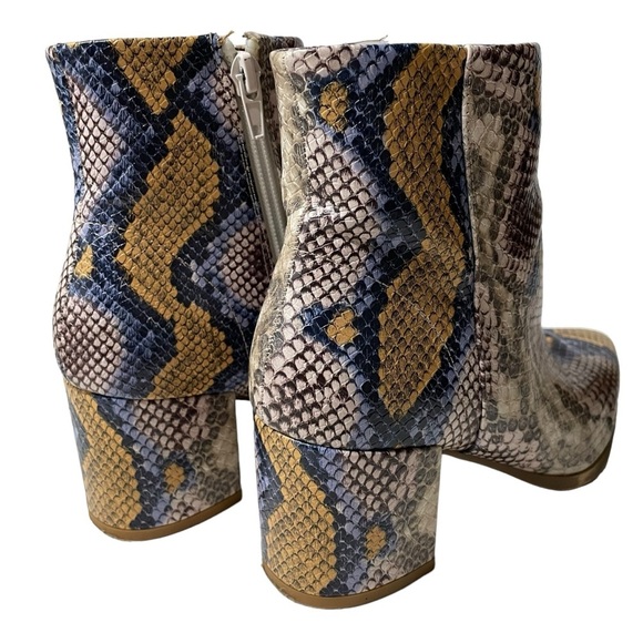 Madden Girl Dafnii Snakeskin Multicolor Block Heel Bootie 6M - Picture 6 of 12